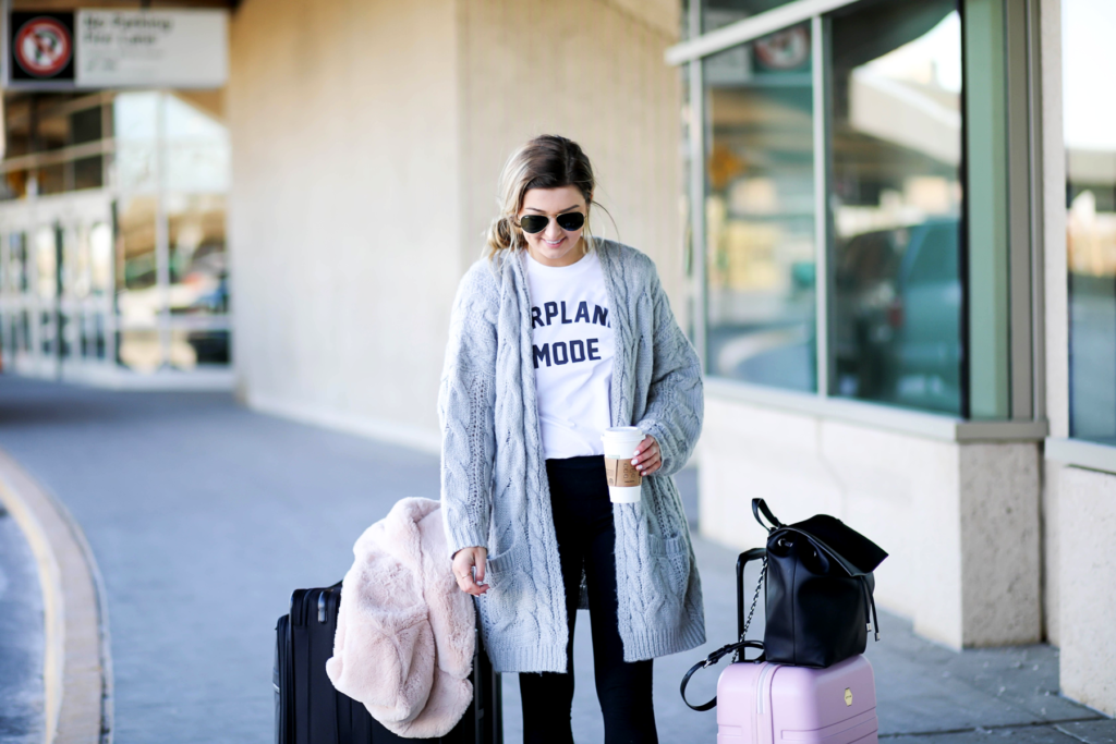 Chic Airplane Outfits